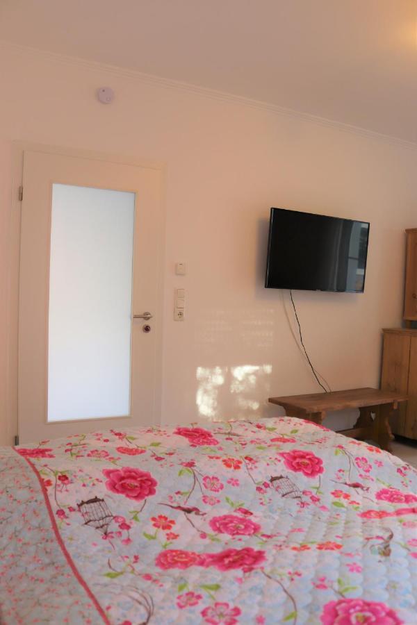 Schoene Ferienwohnung Vor Den Toren Pullman Citys Zwei Aicha vorm Wald Buitenkant foto
