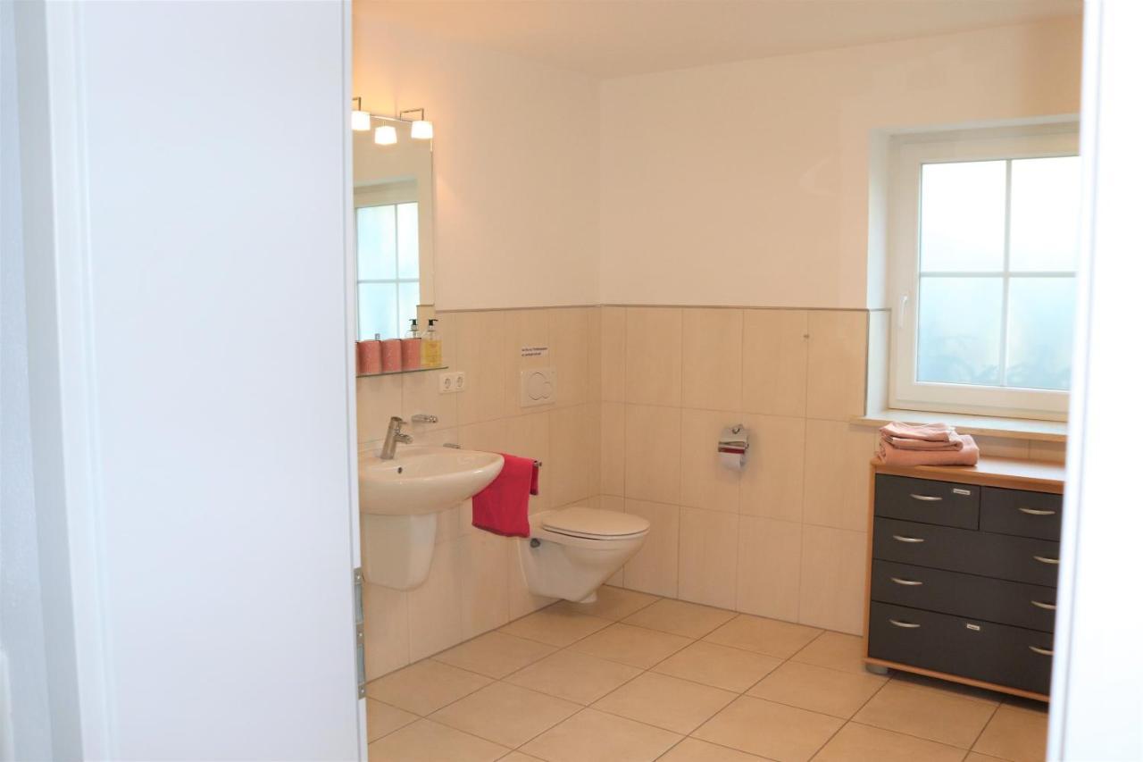 Schoene Ferienwohnung Vor Den Toren Pullman Citys Zwei Aicha vorm Wald Buitenkant foto